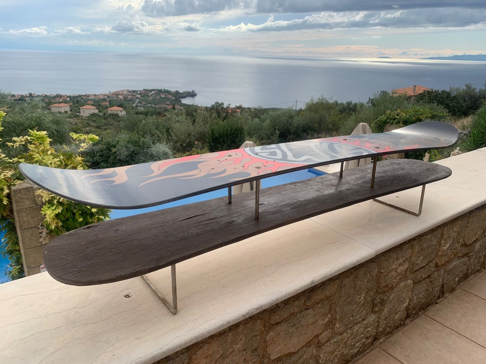 Snowboard table